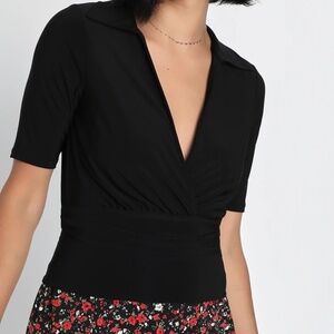 NWOT Lulus  Black Short Sleeve, Deep V Stretchy Knit Top with Collar - Size XS